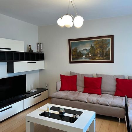 Blloku Family Apartment تيرانا المظهر الخارجي الصورة