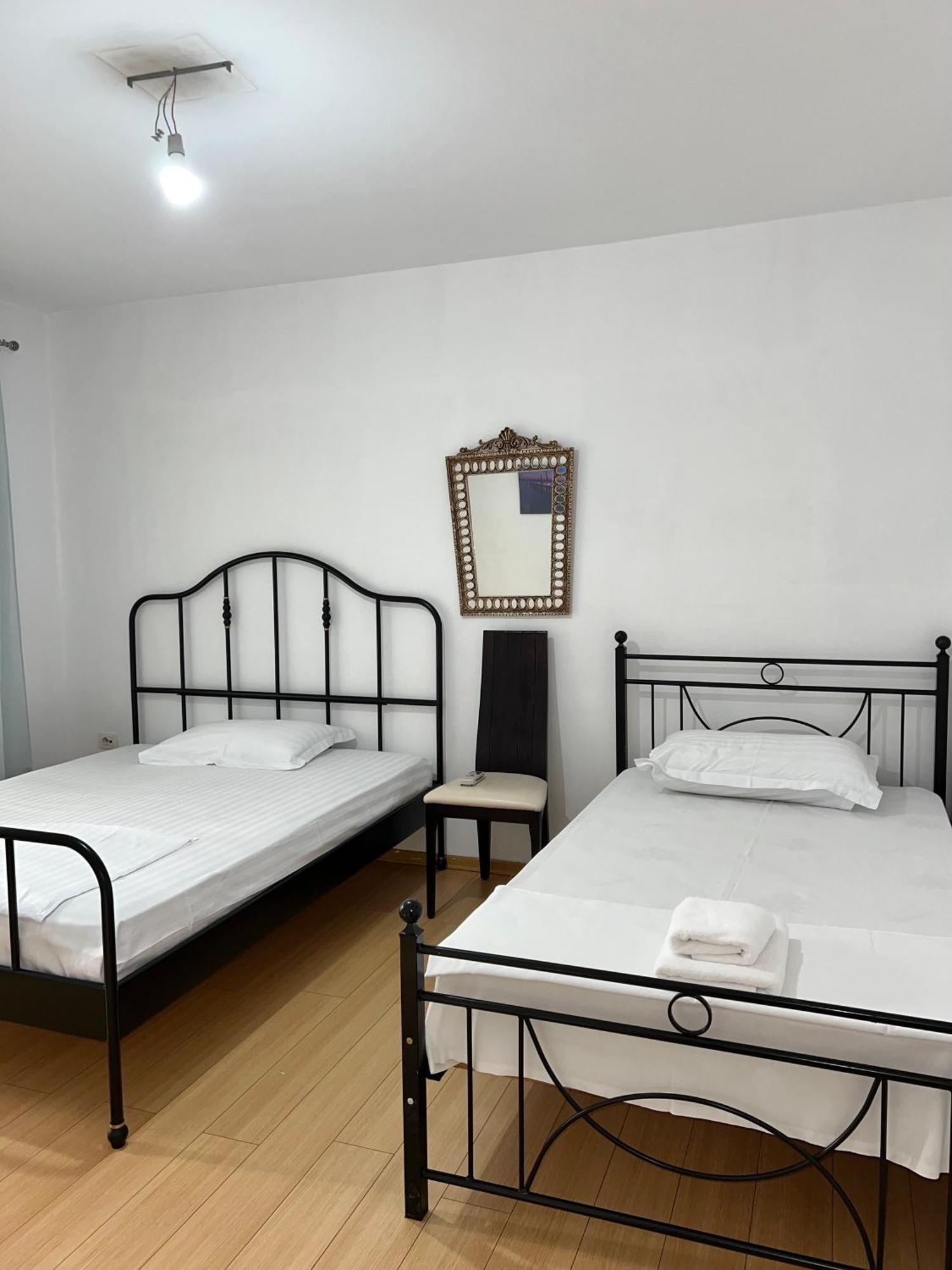 Blloku Family Apartment تيرانا المظهر الخارجي الصورة